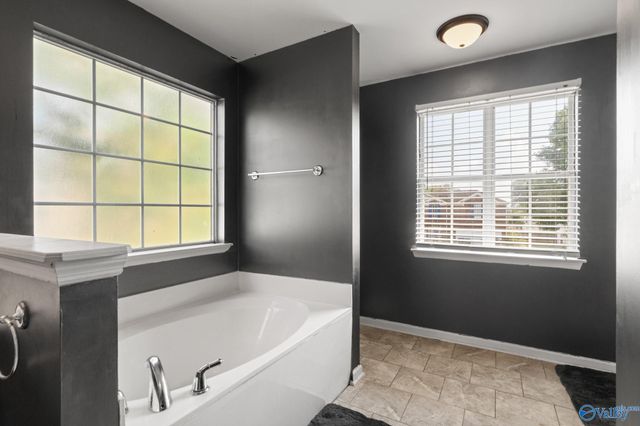 2410 Quail Ridge Lane SW, Huntsville, AL 35803