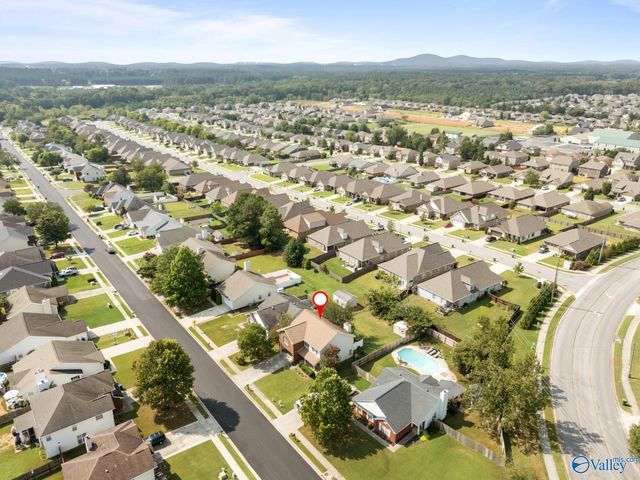 2410 Quail Ridge Lane SW, Huntsville, AL 35803