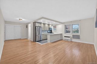 66-92 Selfridge Street 5C, Forest Hills, NY 11375