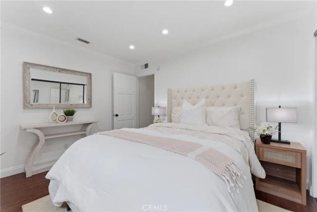 8180 Manitoba 330, Playa Del Rey, CA 90293