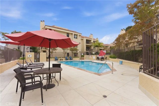 8180 Manitoba 330, Playa Del Rey, CA 90293