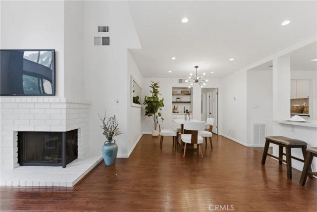 8180 Manitoba 330, Playa Del Rey, CA 90293