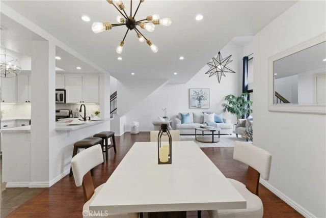 8180 Manitoba 330, Playa Del Rey, CA 90293