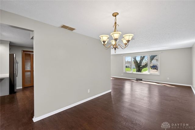 549 E Alkaline Springs Road, Vandalia, OH 45377