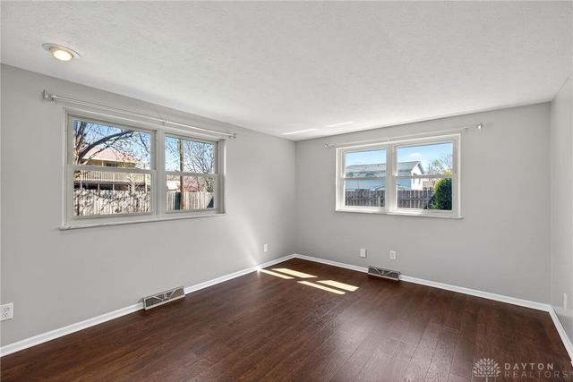 549 E Alkaline Springs Road, Vandalia, OH 45377