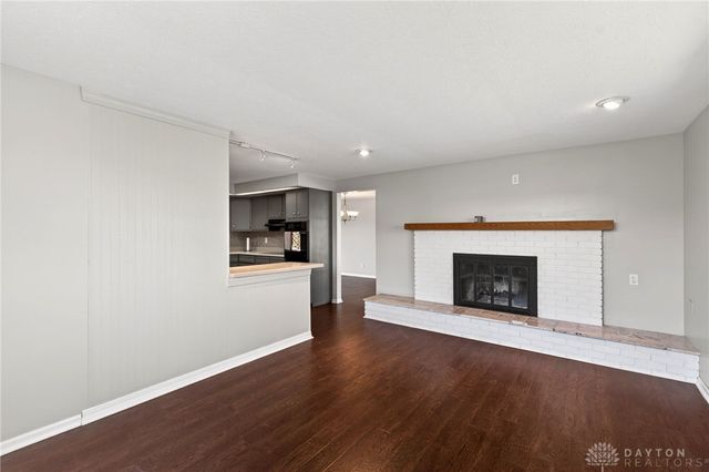 549 E Alkaline Springs Road, Vandalia, OH 45377