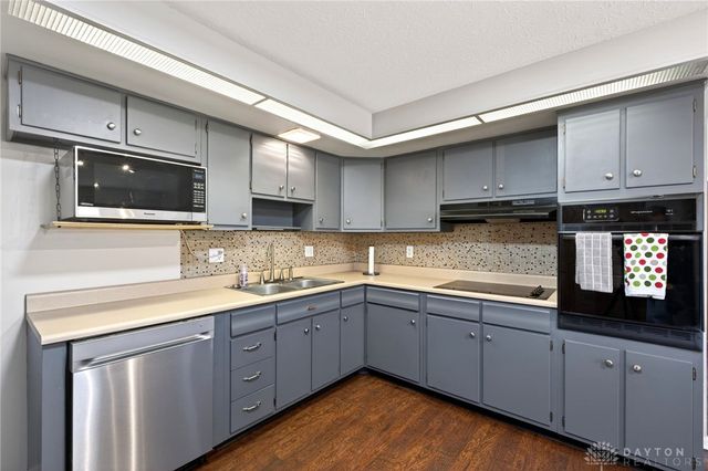 549 E Alkaline Springs Road, Vandalia, OH 45377