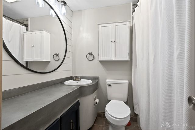 549 E Alkaline Springs Road, Vandalia, OH 45377