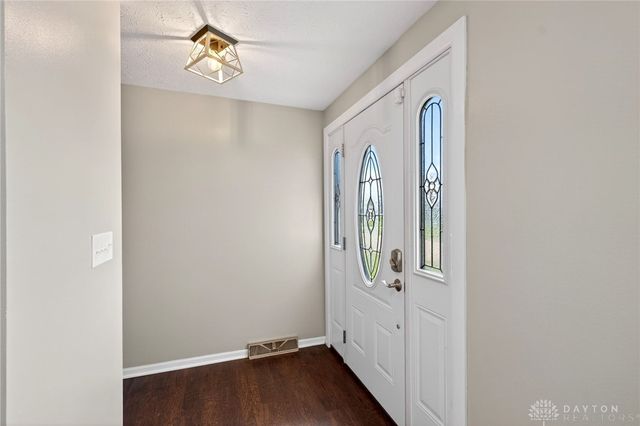 549 E Alkaline Springs Road, Vandalia, OH 45377