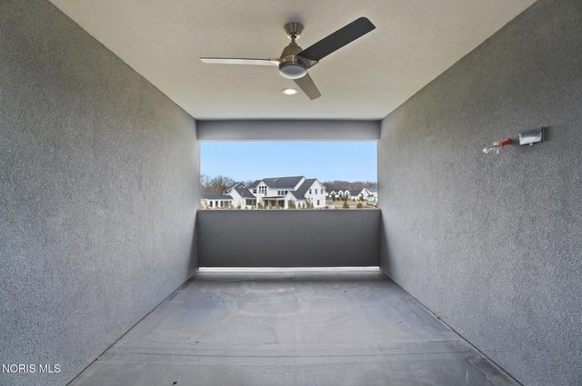 1125 Hunting Creek Drive, Perrysburg, OH 43551