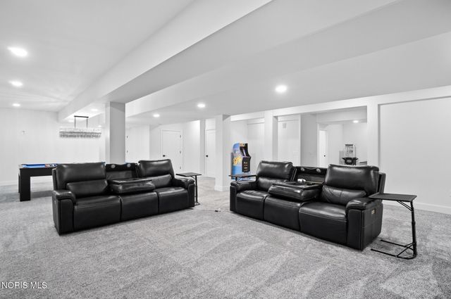 1125 Hunting Creek Drive, Perrysburg, OH 43551