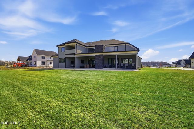 1125 Hunting Creek Drive, Perrysburg, OH 43551