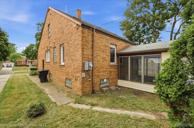 15162 Faust Avenue, Detroit, MI 48223