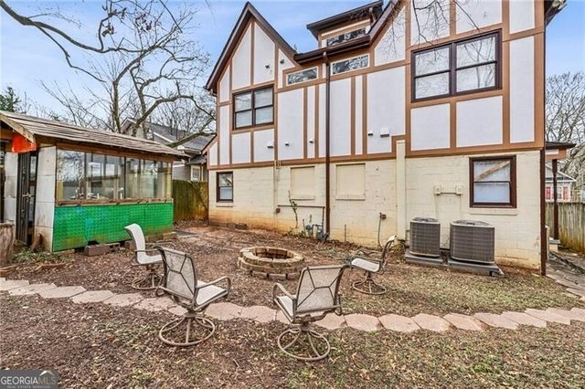 1079 Tumlin Street NW, Atlanta, GA 30318