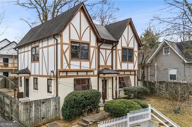 1079 Tumlin Street NW, Atlanta, GA 30318