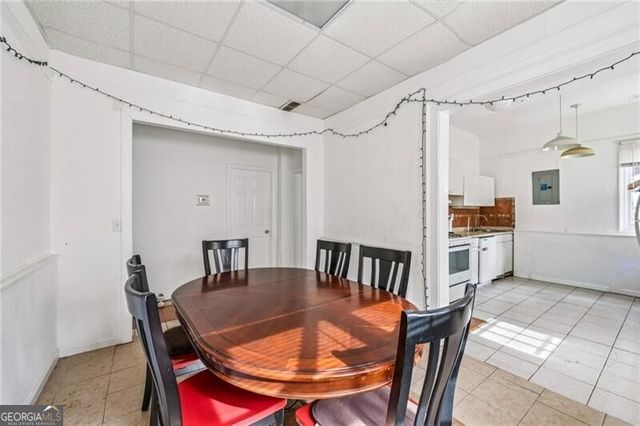 1079 Tumlin Street NW, Atlanta, GA 30318