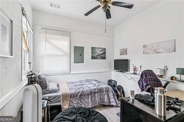 1079 Tumlin Street NW, Atlanta, GA 30318