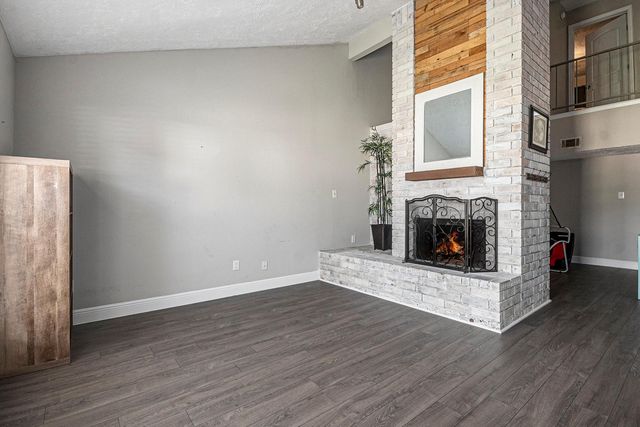 101 Civil Drive, League City, TX 77573