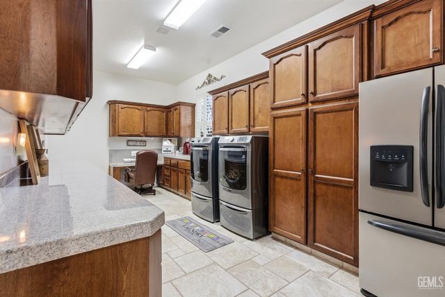 11721 New Hampshire Avenue, Bakersfield, CA 93312