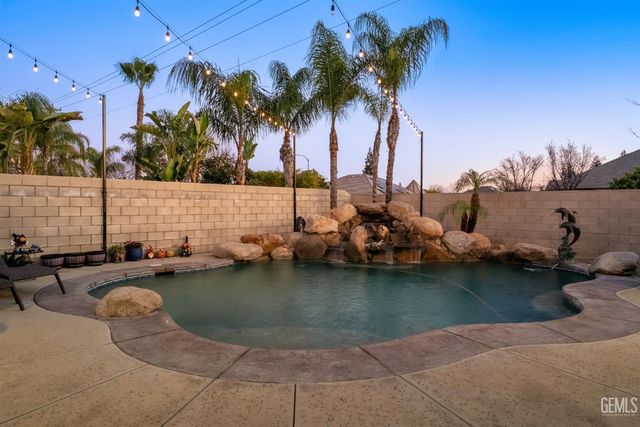 11721 New Hampshire Avenue, Bakersfield, CA 93312