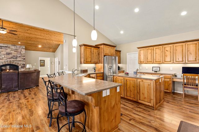 7833 E BURLEY CT, Hayden, ID 83835
