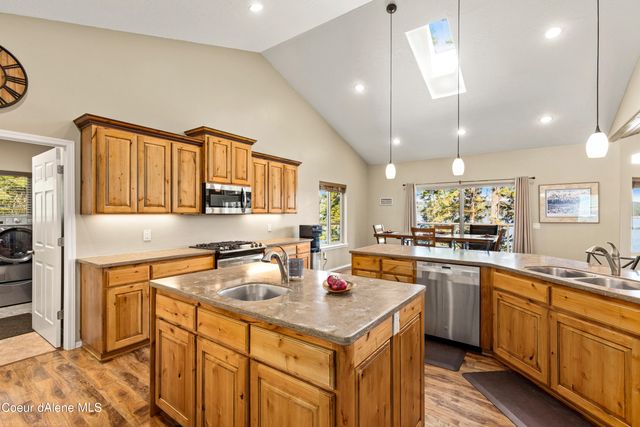 7833 E BURLEY CT, Hayden, ID 83835
