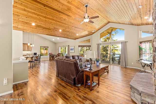 7833 E BURLEY CT, Hayden, ID 83835