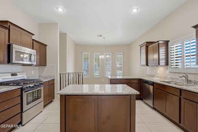 3000 PARK CREEK Place, El Paso, TX 79938