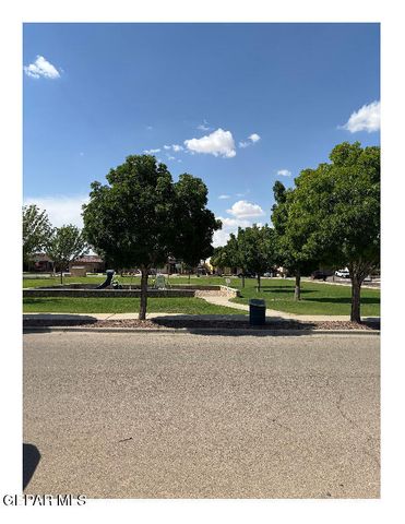 3000 PARK CREEK Place, El Paso, TX 79938