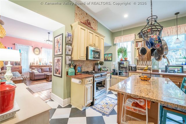 804 Bridge Road, Charleston, WV 25314