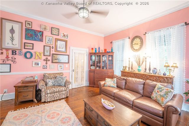 804 Bridge Road, Charleston, WV 25314