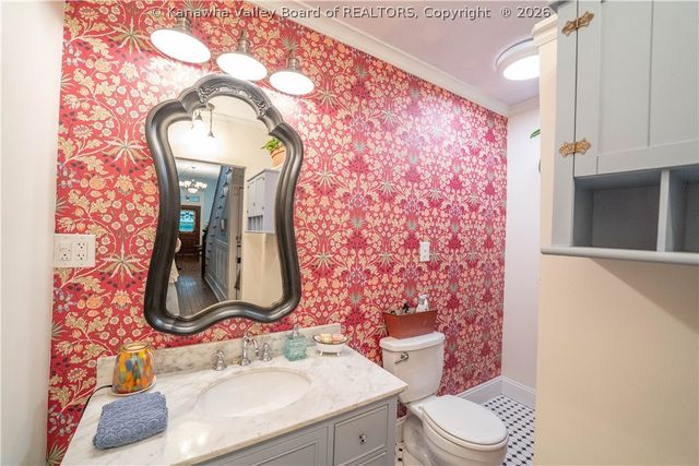 804 Bridge Road, Charleston, WV 25314