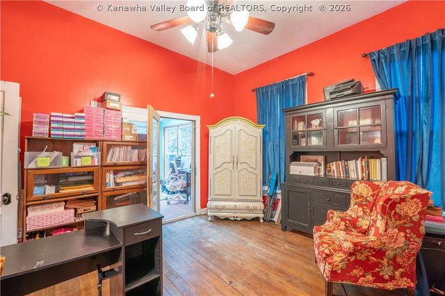 804 Bridge Road, Charleston, WV 25314