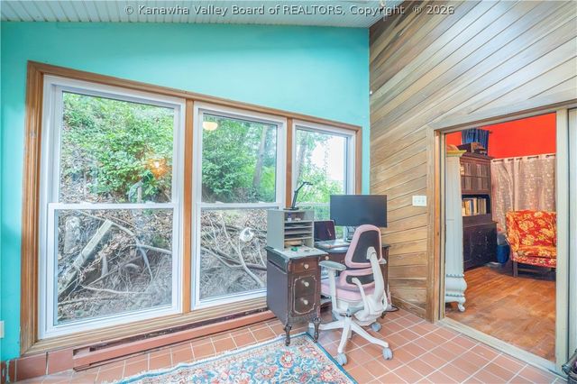 804 Bridge Road, Charleston, WV 25314