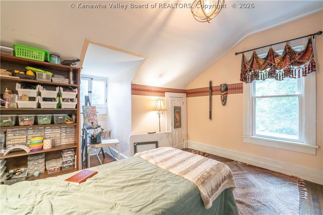 804 Bridge Road, Charleston, WV 25314