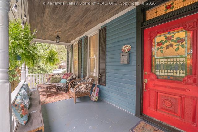 804 Bridge Road, Charleston, WV 25314