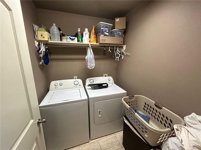 2824 Silver Oak Drive, College Station, TX 77845