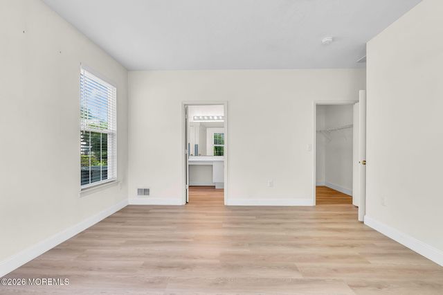 146 Greenlawns Drive, Lakewood, NJ 08701