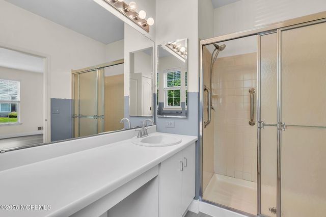 146 Greenlawns Drive, Lakewood, NJ 08701