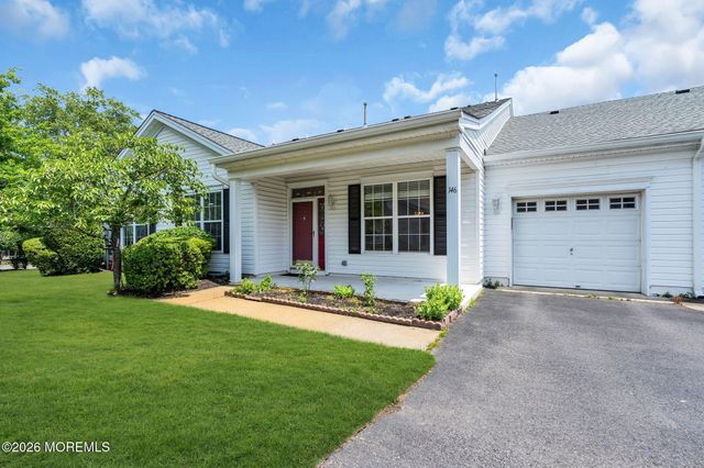 146 Greenlawns Drive, Lakewood, NJ 08701