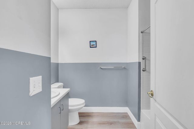 146 Greenlawns Drive, Lakewood, NJ 08701