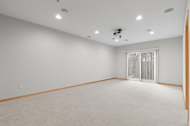 15561 Lilac Drive, Eden Prairie, MN 55347