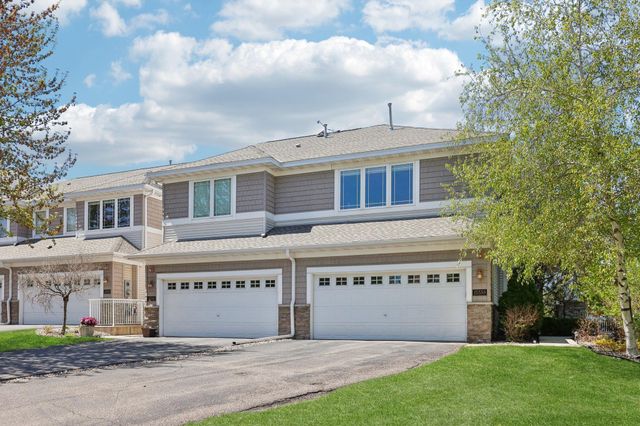 15561 Lilac Drive, Eden Prairie, MN 55347