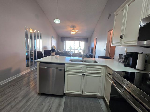 3698 Clay Pond Village Ln Apt 8, Myrtle Beach, SC 29579