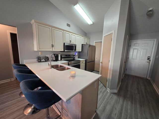 3698 Clay Pond Village Ln Apt 8, Myrtle Beach, SC 29579