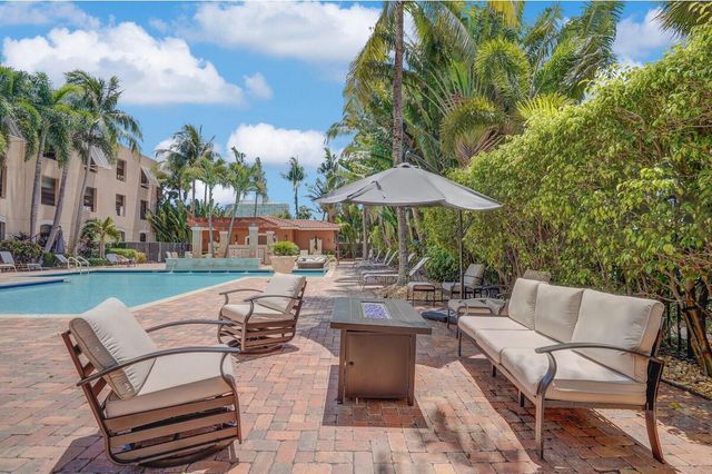 616 Clearwater Park Road Lp4, West Palm Beach, FL 33401