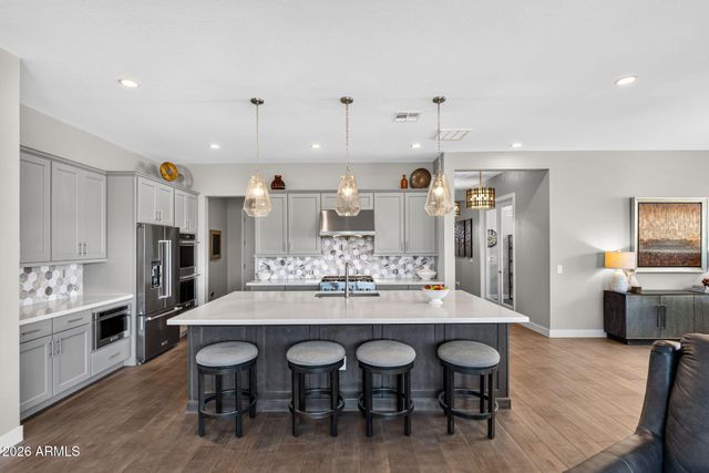 17482 W CRAWFORDSVILLE Drive, Surprise, AZ 85388
