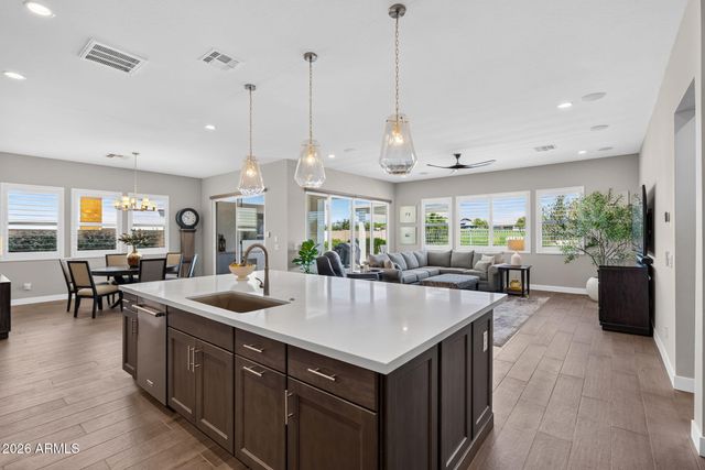 17482 W CRAWFORDSVILLE Drive, Surprise, AZ 85388