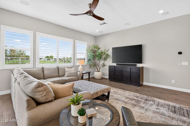 17482 W CRAWFORDSVILLE Drive, Surprise, AZ 85388