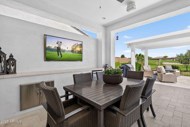 17482 W CRAWFORDSVILLE Drive, Surprise, AZ 85388